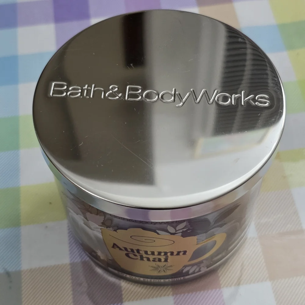 Bath & Body Works Autumn Chai Candle 3-Wick Candle NEW RARE / Safe Shipping